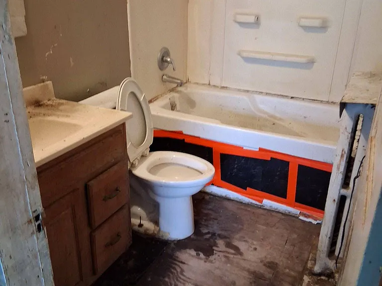 1007 N Oakley St — Photo 14