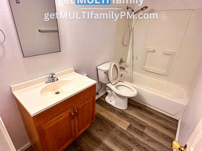 10034 N 18th Ave #1 — Photo 9