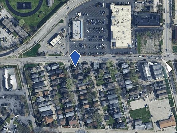 2nd image of 621 W 10th St