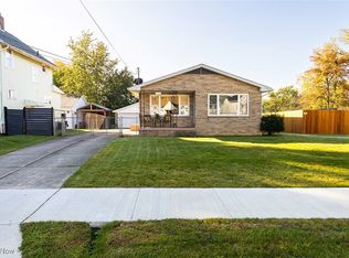 224 E Ford Ave, Barberton, OH 44203