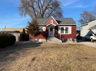 1035 Allaire Ave, Aurora, IL 60506