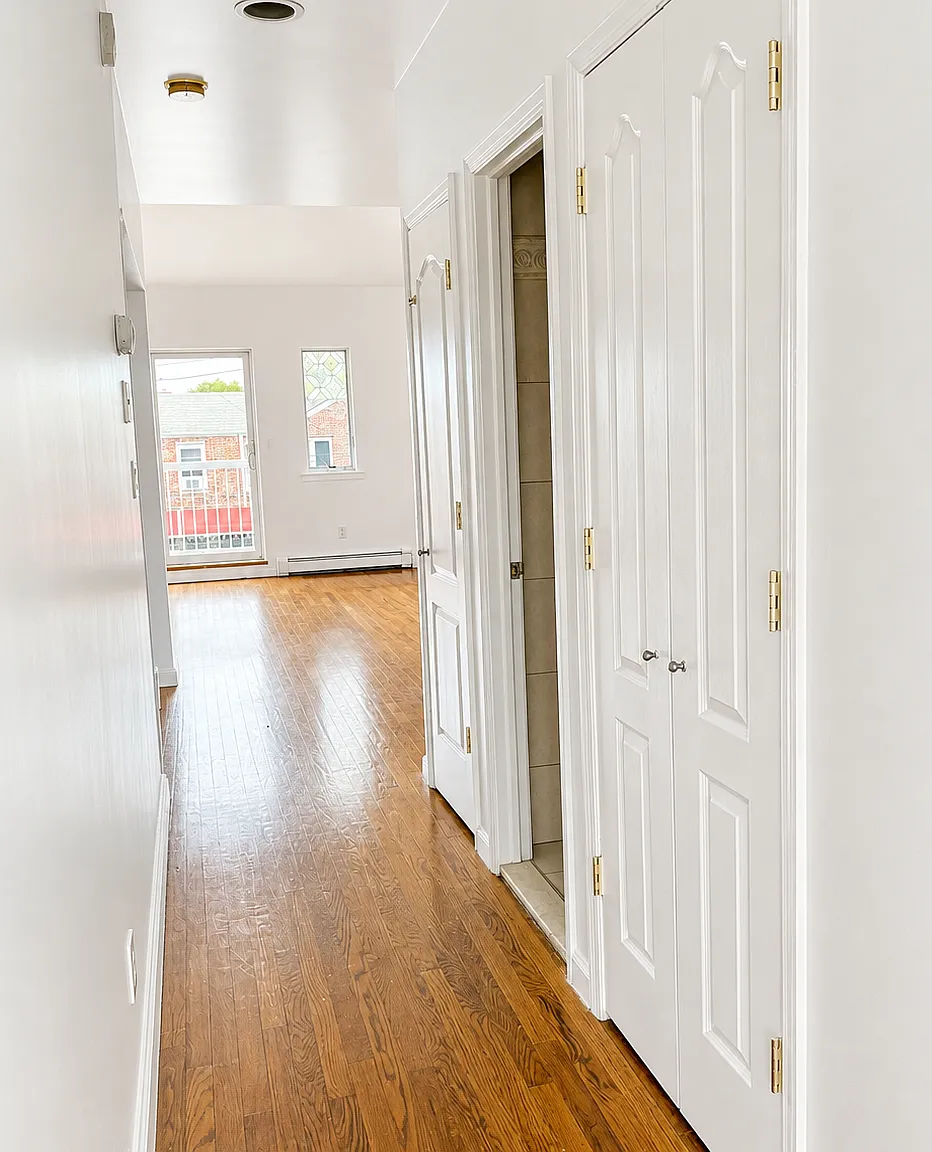 3 bed, 1120 sqft, $3,500 — Photo 4