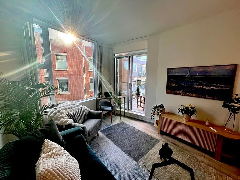1628 Store St #720 — Photo 32