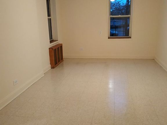 3rd image of 135-10 Grand Central Pkwy #111