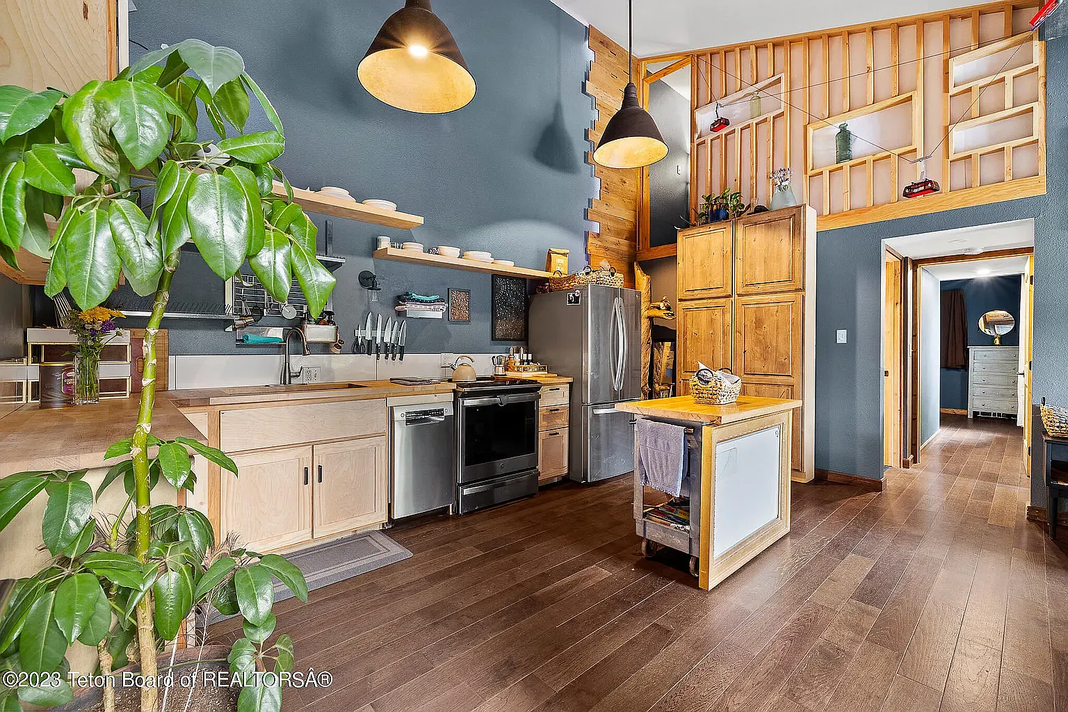 2 bed, 849 sqft, $5,000 — Photo 3
