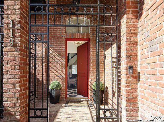 4th image of 119 Paddington Way