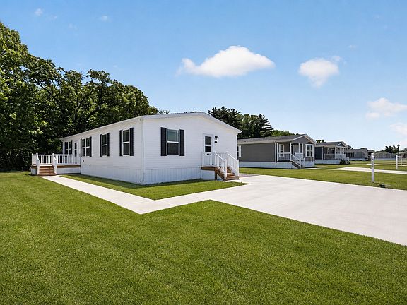 Exterior Image-2-Clayton 715 Parke Place