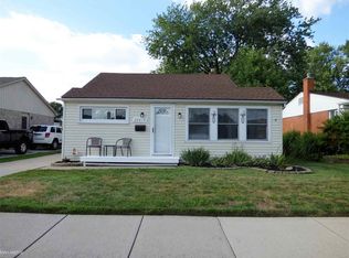 22819 Furton St, Saint Clair Shores, MI 48082