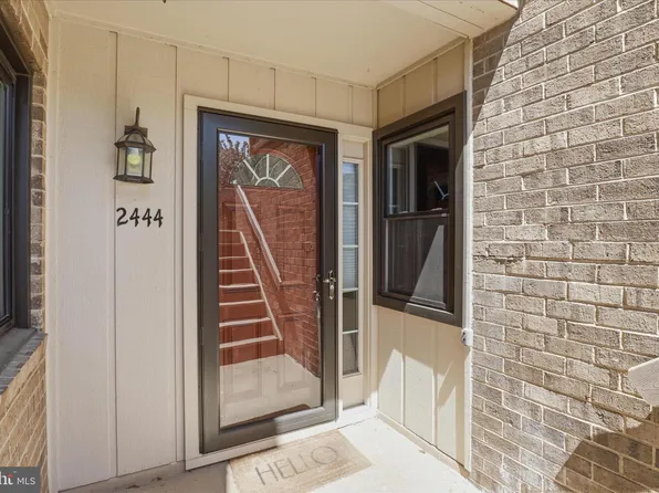 2444 Glengyle Dr #242, Vienna, VA 22181