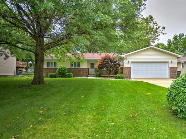 366 Ventura Dr, Forsyth, IL 62535