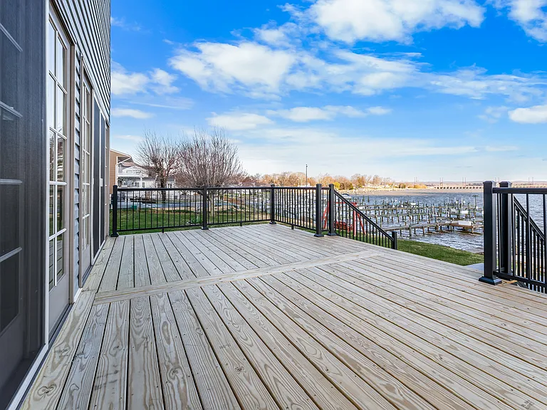 7214 Greenbank Rd — Photo 44