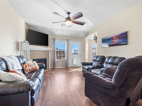 5th image of 430 N Brookfield Dr