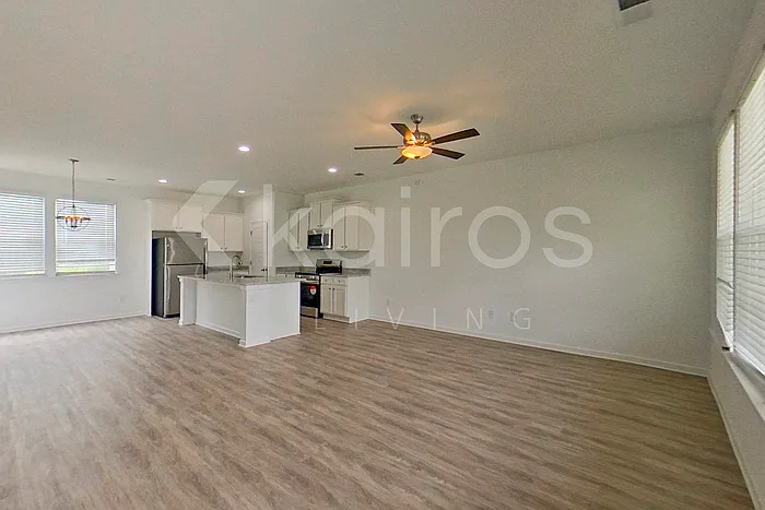 Building Photo - 308 Silver Maple Ln