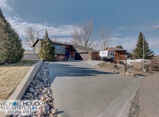 831 Lake Rd, Casper, WY 82601