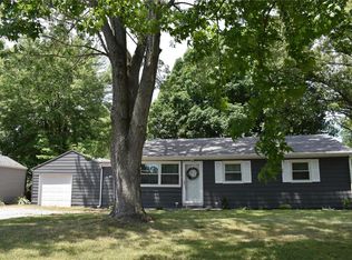 11 Pine Trl, Fairview Heights, IL 62208