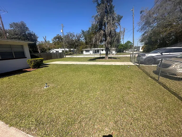 201 Pine St — Photo 17