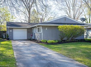 549 Abbyshire Dr, Berea, OH 44017