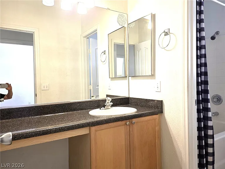 9105 Sparkling Star St — Photo 6