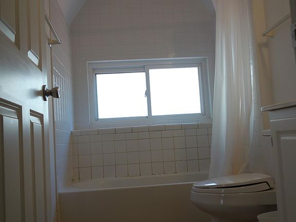 2nd image of 4414 W Pine Blvd #2