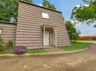 809 E Pioneer Dr, Irving, TX 75061