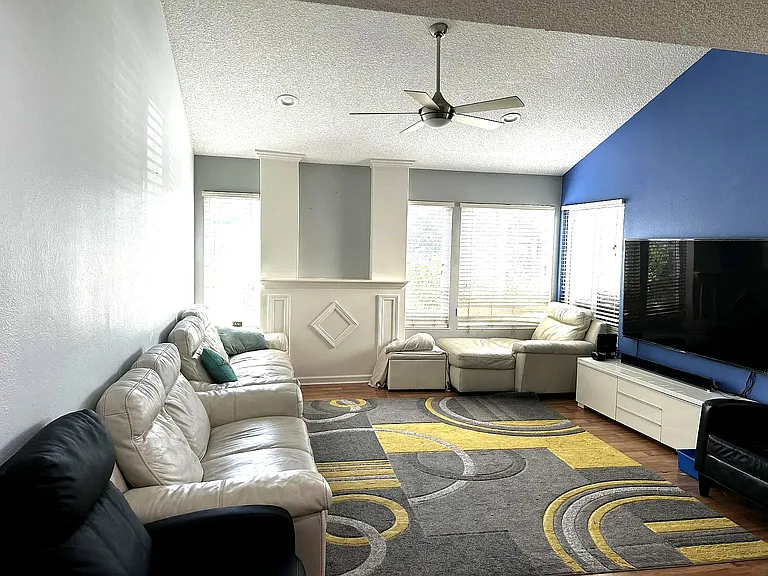 4752 Jaques Ct — Photo 2