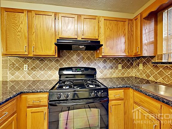 5th image of 105 Woodcrest Way