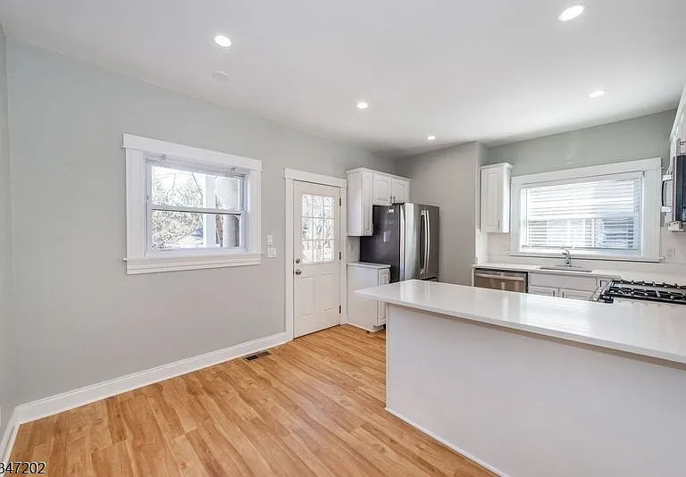 46 Dunnell Rd — Photo 9