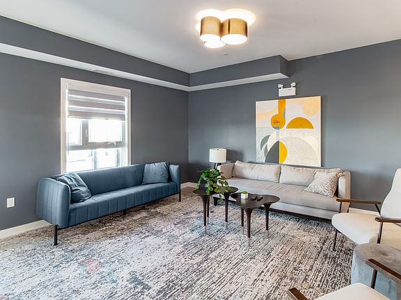 5th image of 92 Hinton Ave N #618
