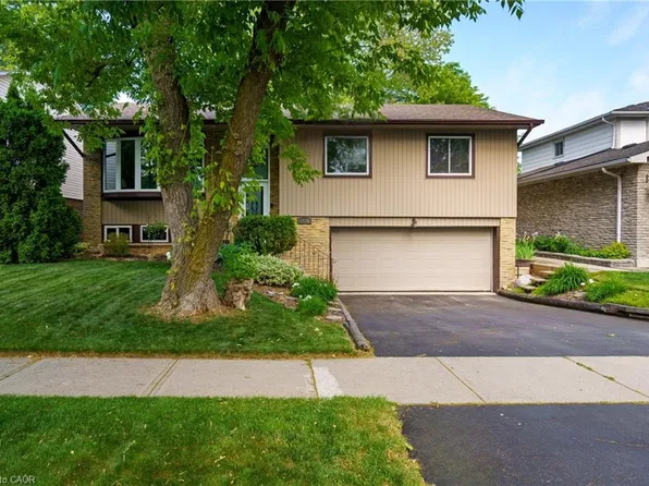 3120 Bentworth Dr, Burlington, ON L7M 1M2