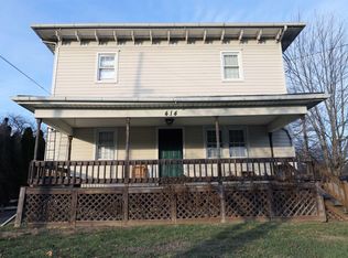 414 W Adrian St, Blissfield, MI