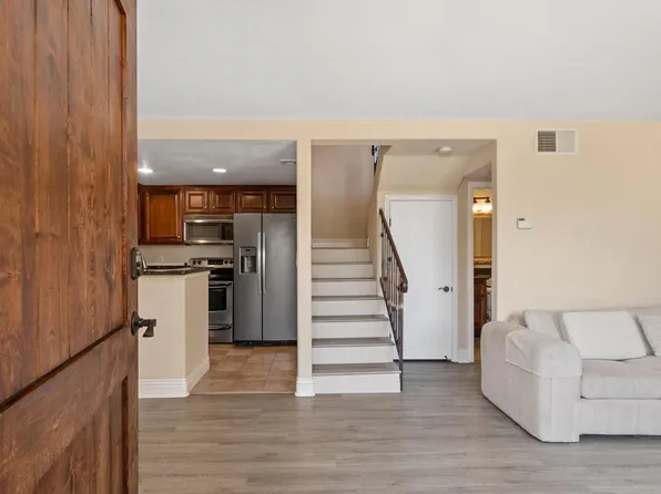 3965 Nobel Dr, San Diego, CA