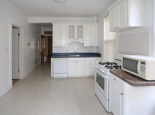 3244 N Lakewood Ave #2N, Chicago, IL 60657