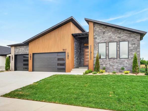 1861 E Skyline Avenue, Ozark, MO 65721
