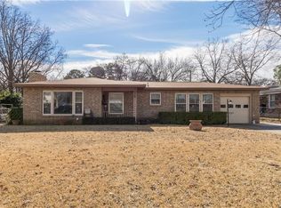 5213 Barbara Rd, River Oaks, TX 76114