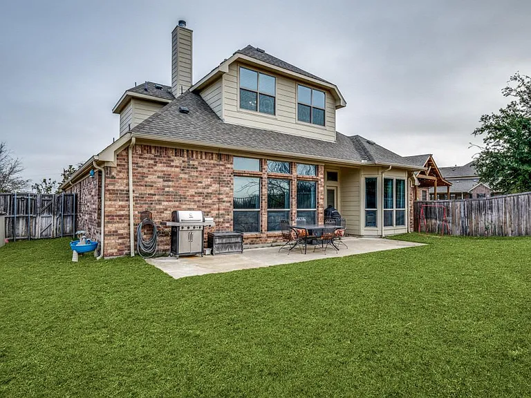 360 Falstaff Dr — Photo 24