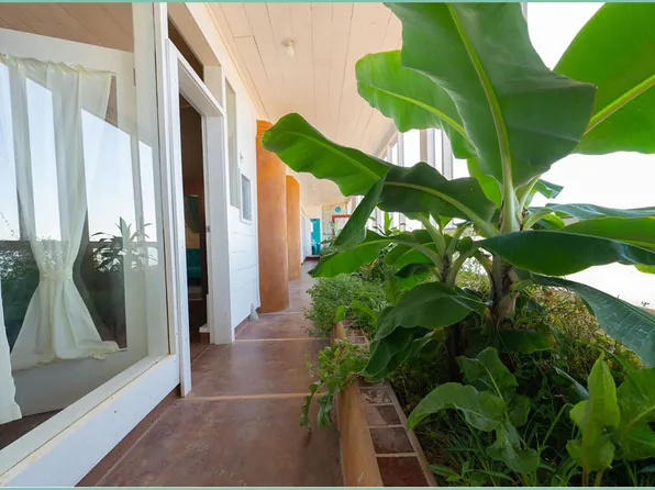 26 Happy Trl, Tres Piedras, NM 87577