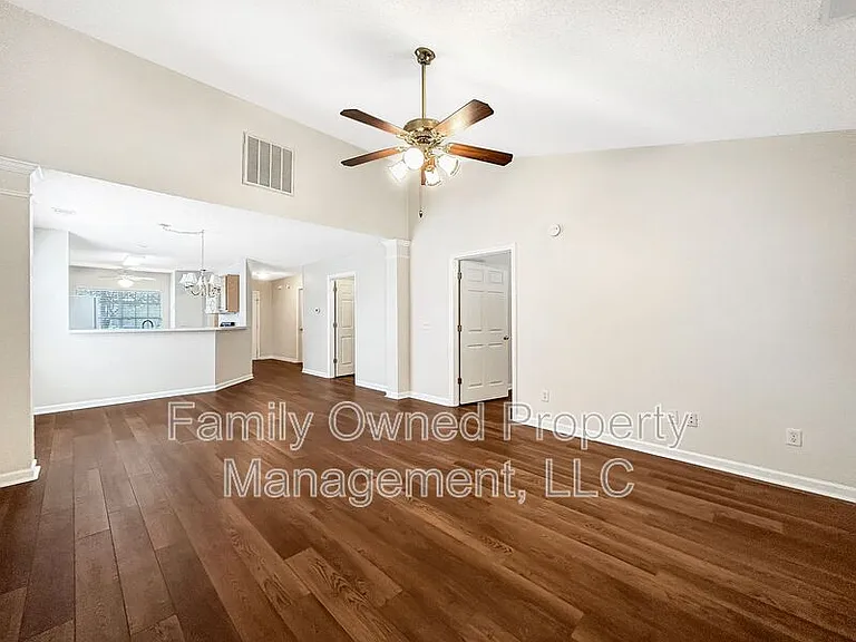 112 Stewart Pl — Photo 24