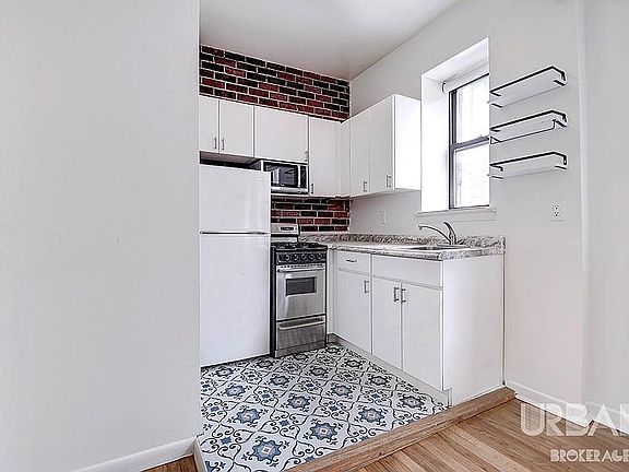 2nd image of 12 Charles St APT 5A