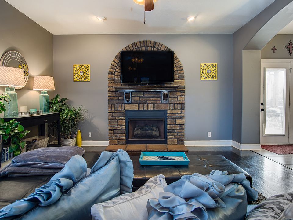 1st image of 1773 Apache Way