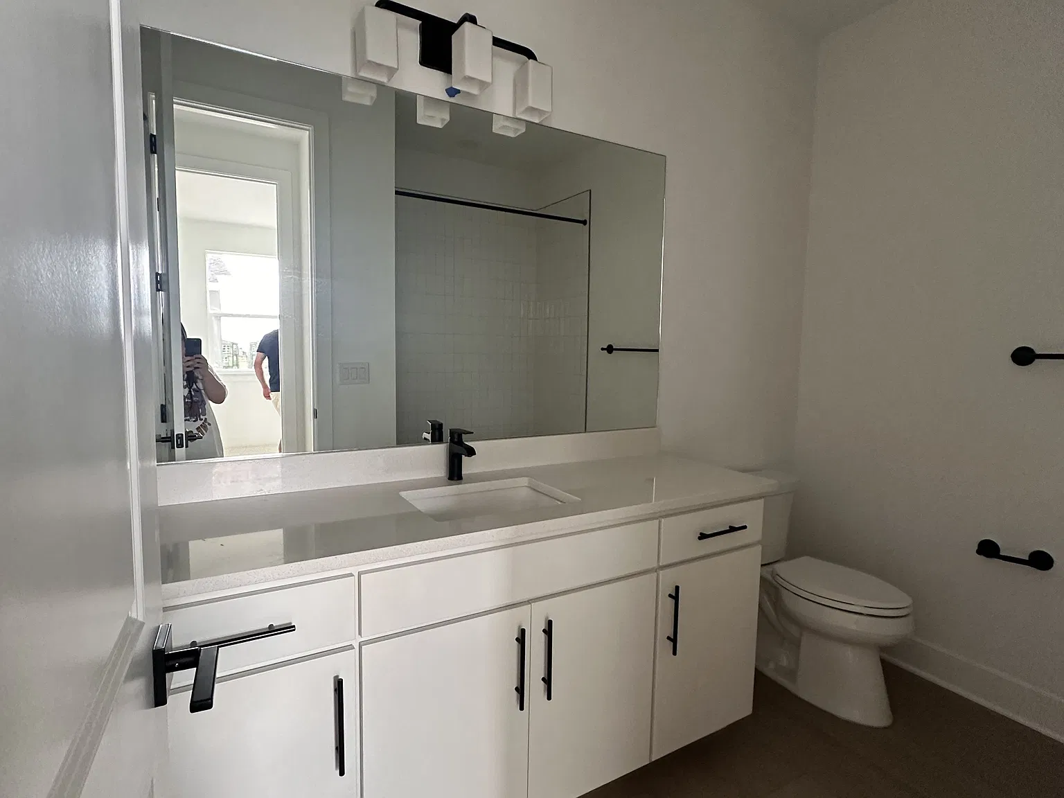 4 bed, 1944 sqft, $3,100 — Photo 4