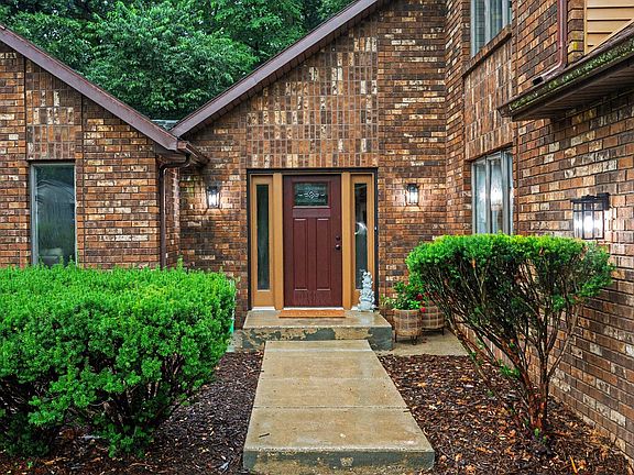 2nd image of 2161 Wild Cherry Ln
