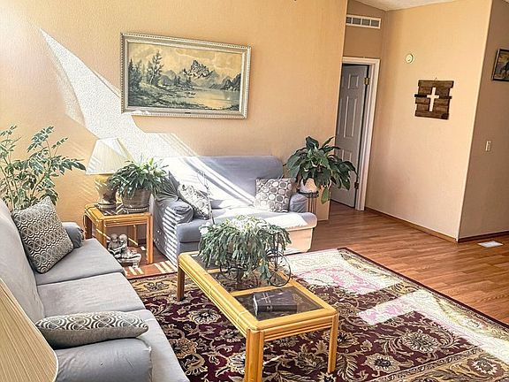 5th image of 1893 42nd St