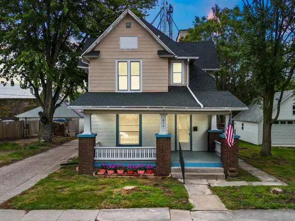 614 E 2nd St, Washington, IA 52353