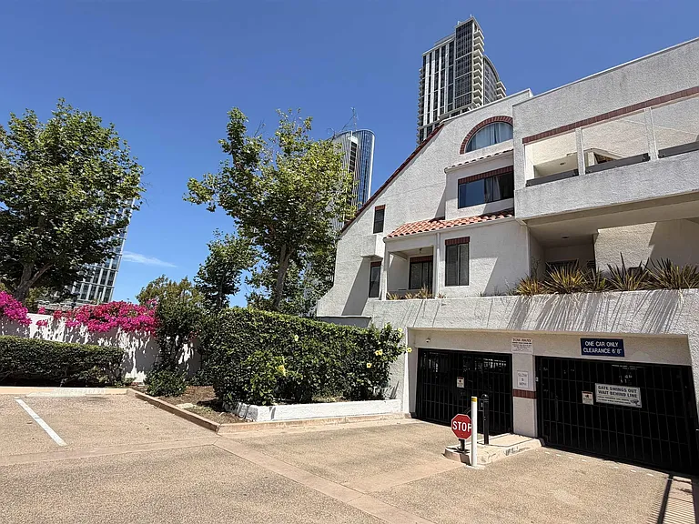 701 Kettner Blvd #96 — Photo 37