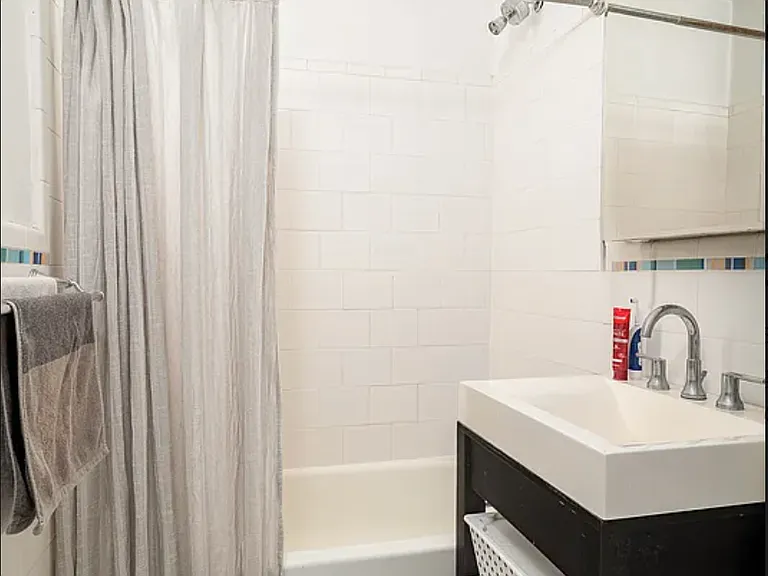 1420 York Ave #6J — Photo 11