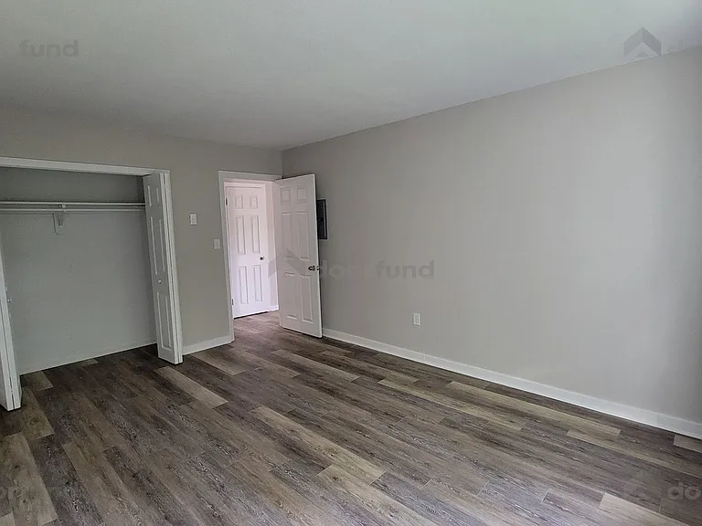 208 Columbus St #7 — Photo 8