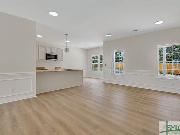 5th image of 132 King Street