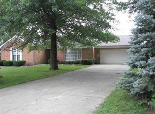 3639 Hillcrest Rd, Vincennes, IN 47591
