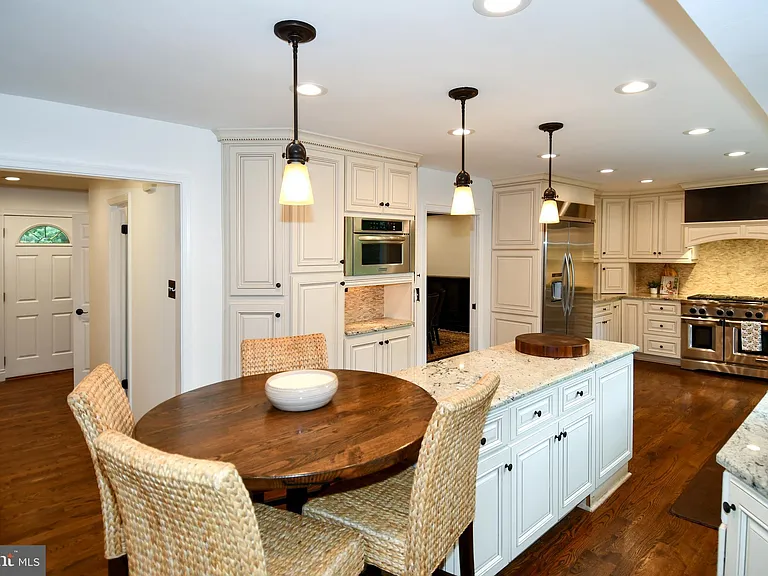 12134 Holly Knoll Cir — Photo 16