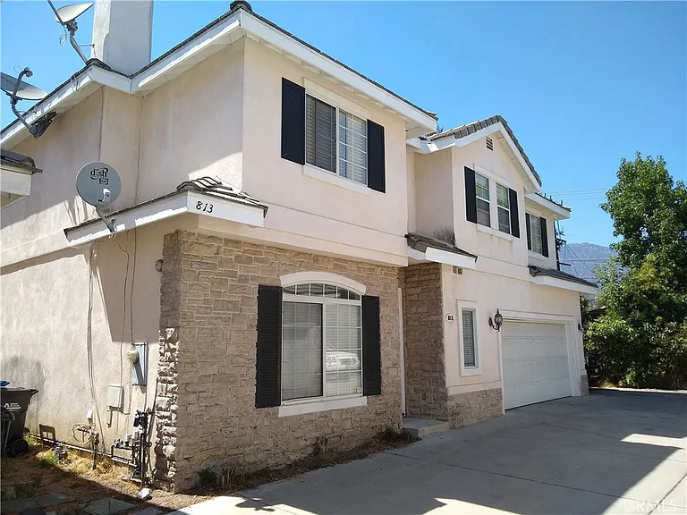 813 W Walnut Ave — Photo 3